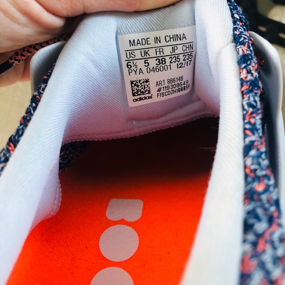 Adidas Ultraboost - Picture 3 of 4